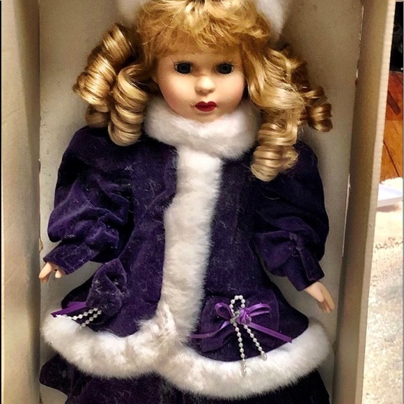 Porcelain Doll NWOT - Picture 7 of 7